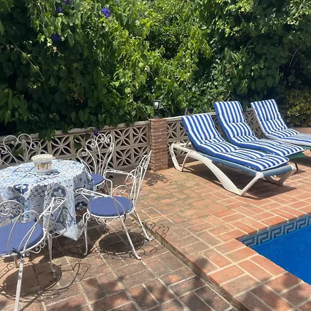 -pool - At 300 M * ماربيا
