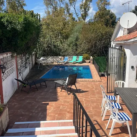 -pool - At 300 M فيلة *
